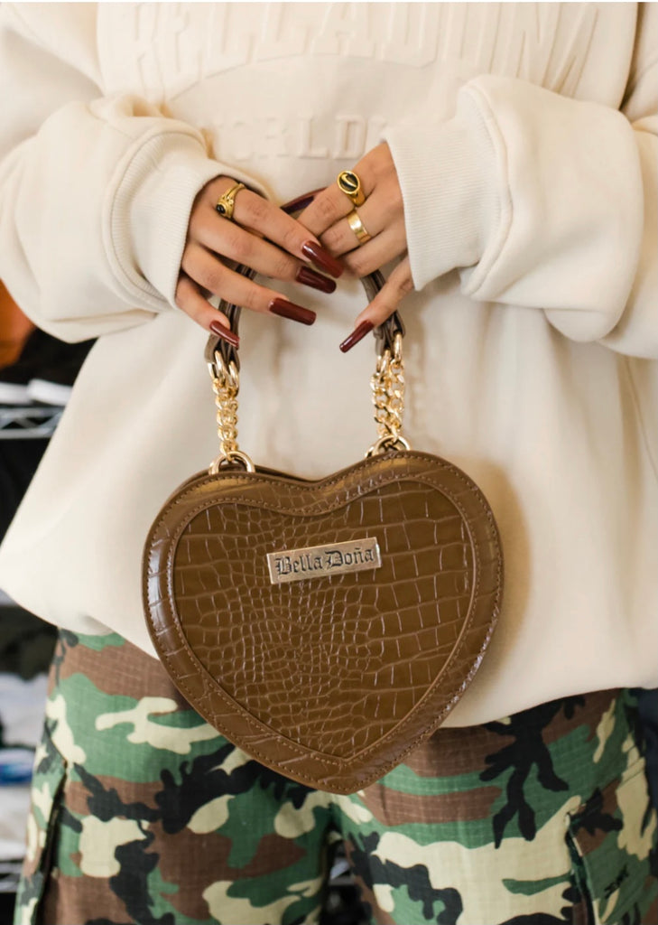 The Heart Handbag– Persona the Shop